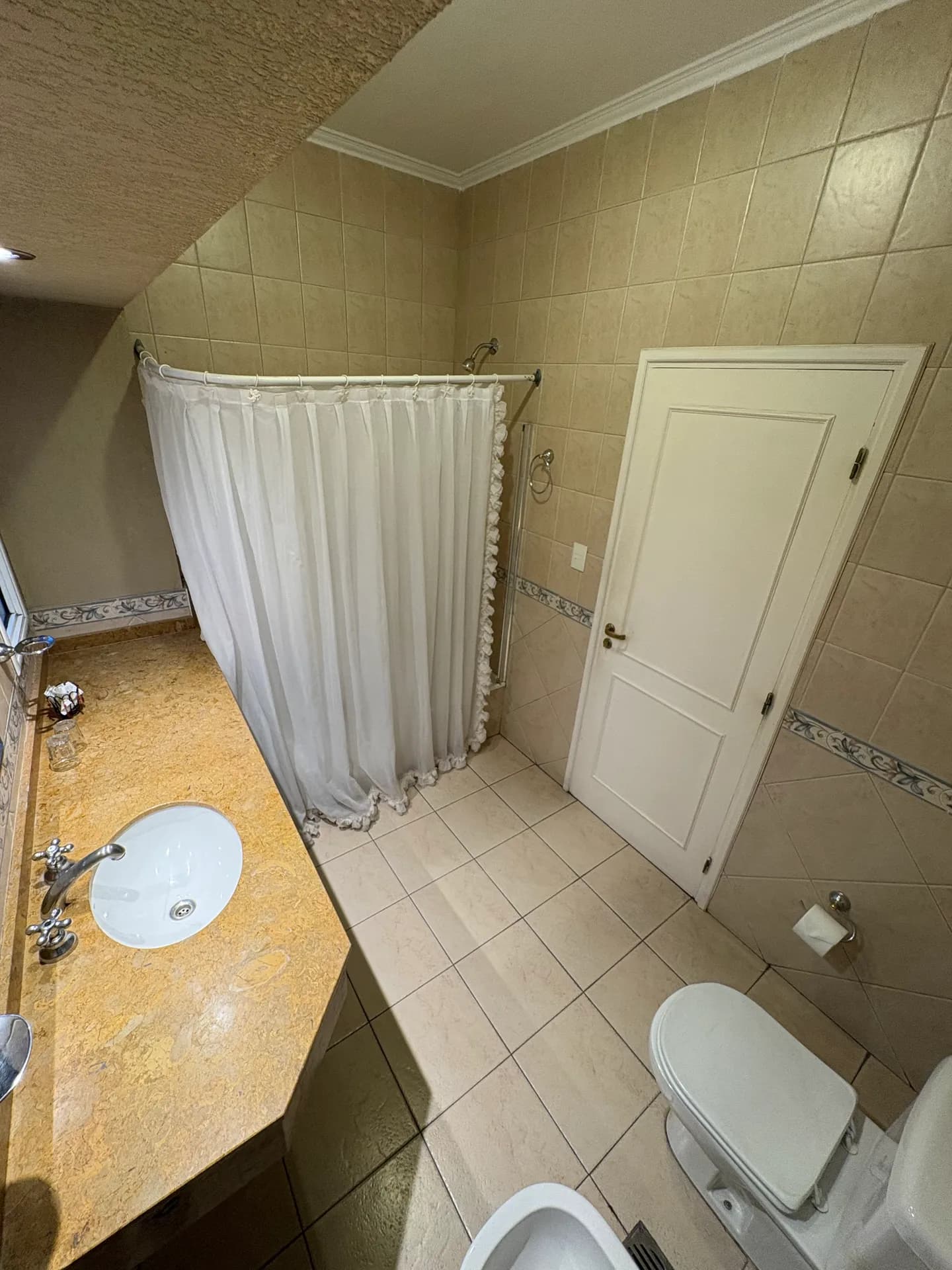 Suite con Sillas — Wilson Hotel