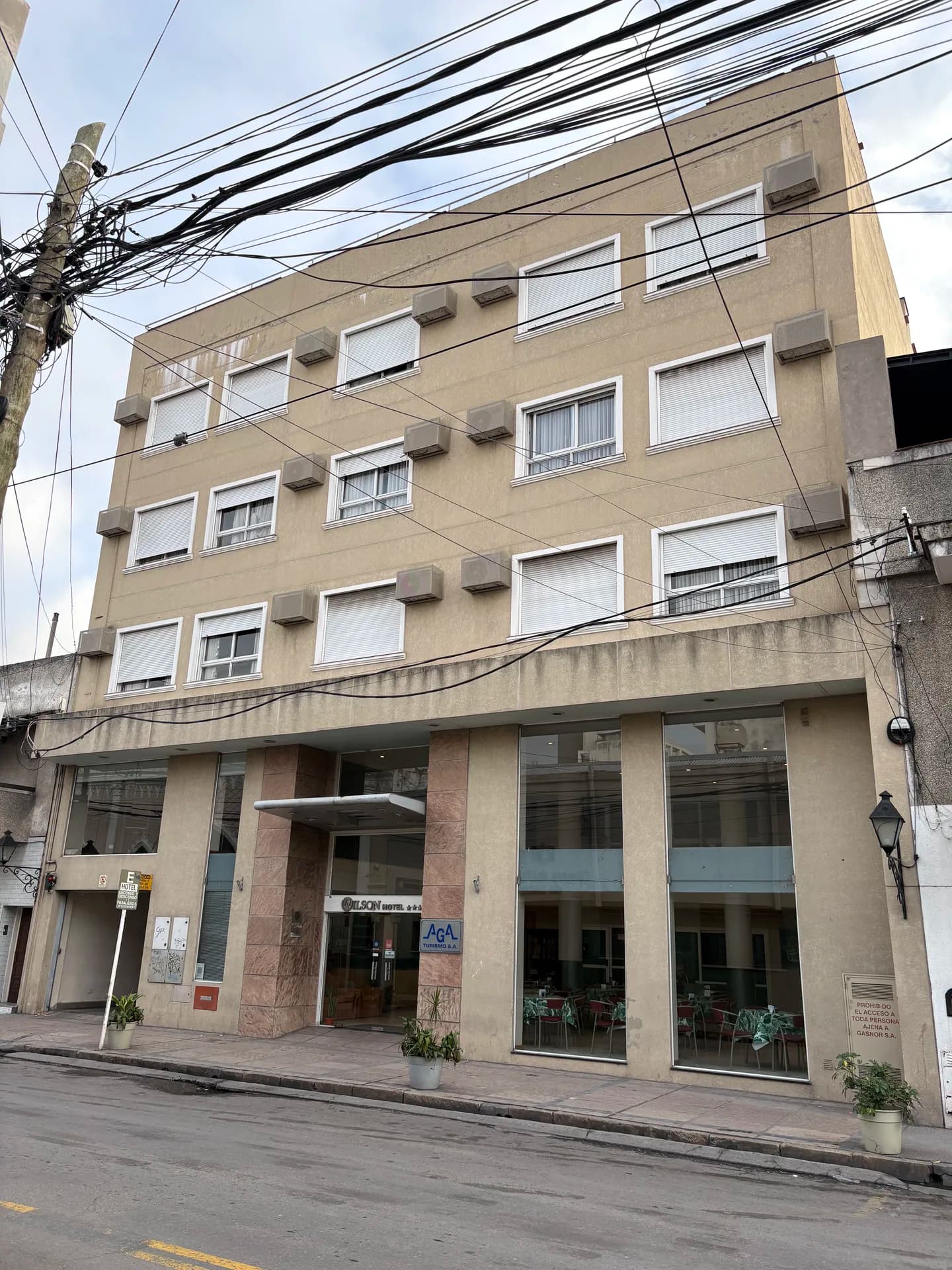 Fachada del hotel